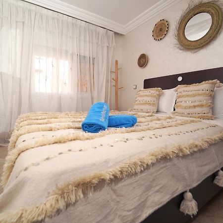 アガディール Waves Hunter Surf House Bed & Breakfast エクステリア 写真