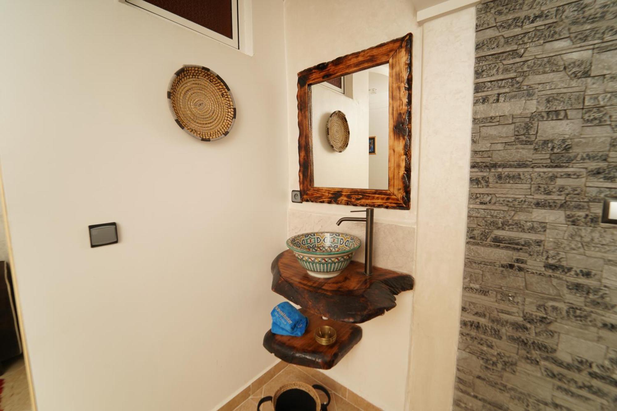 アガディール Waves Hunter Surf House Bed & Breakfast エクステリア 写真