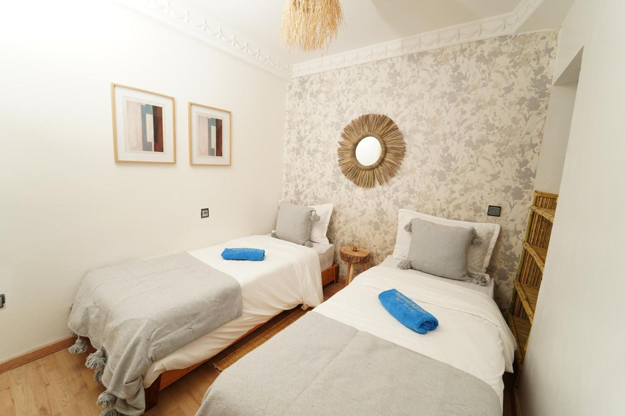 アガディール Waves Hunter Surf House Bed & Breakfast エクステリア 写真