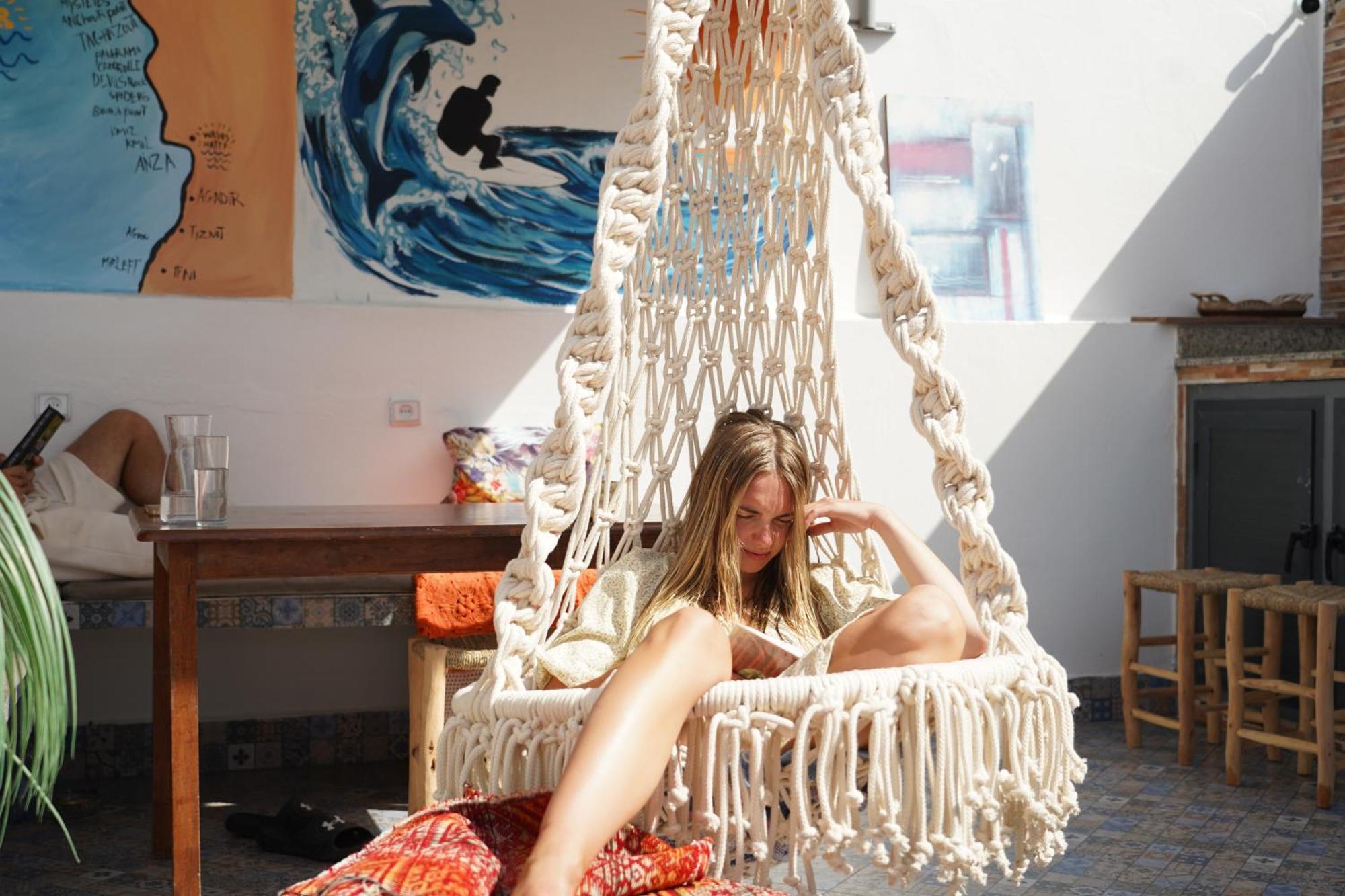 アガディール Waves Hunter Surf House Bed & Breakfast エクステリア 写真