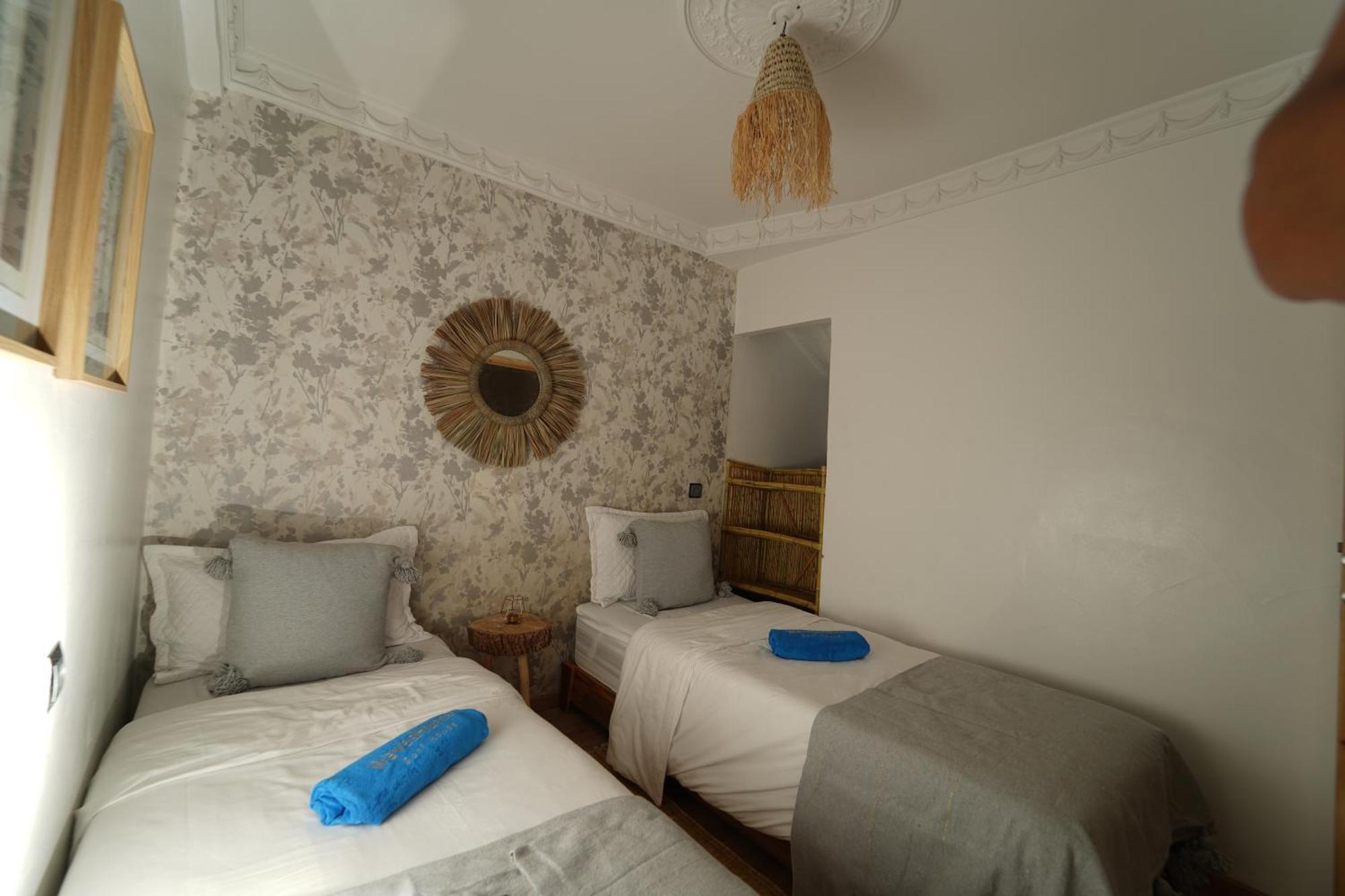 アガディール Waves Hunter Surf House Bed & Breakfast エクステリア 写真
