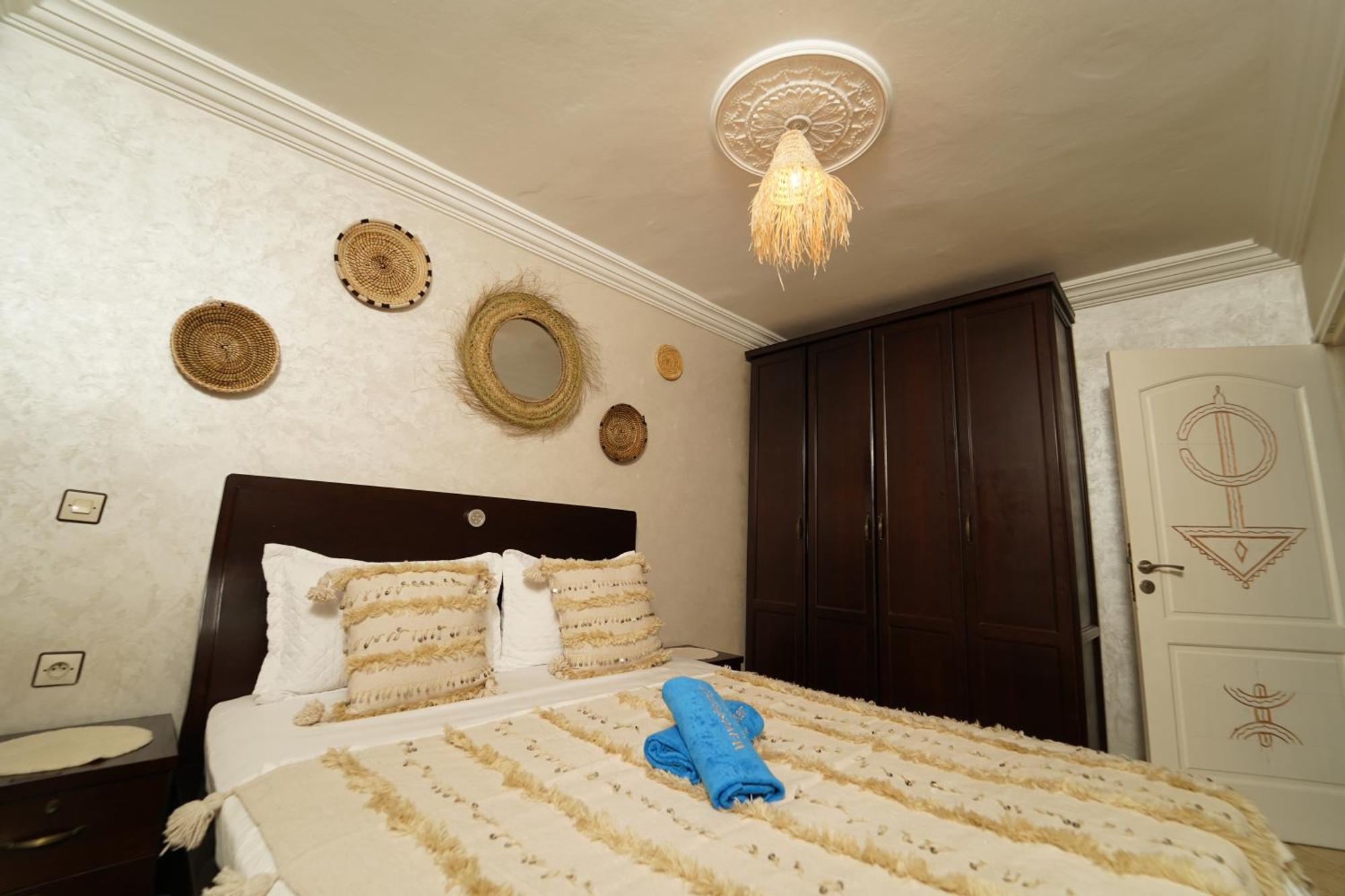 アガディール Waves Hunter Surf House Bed & Breakfast エクステリア 写真