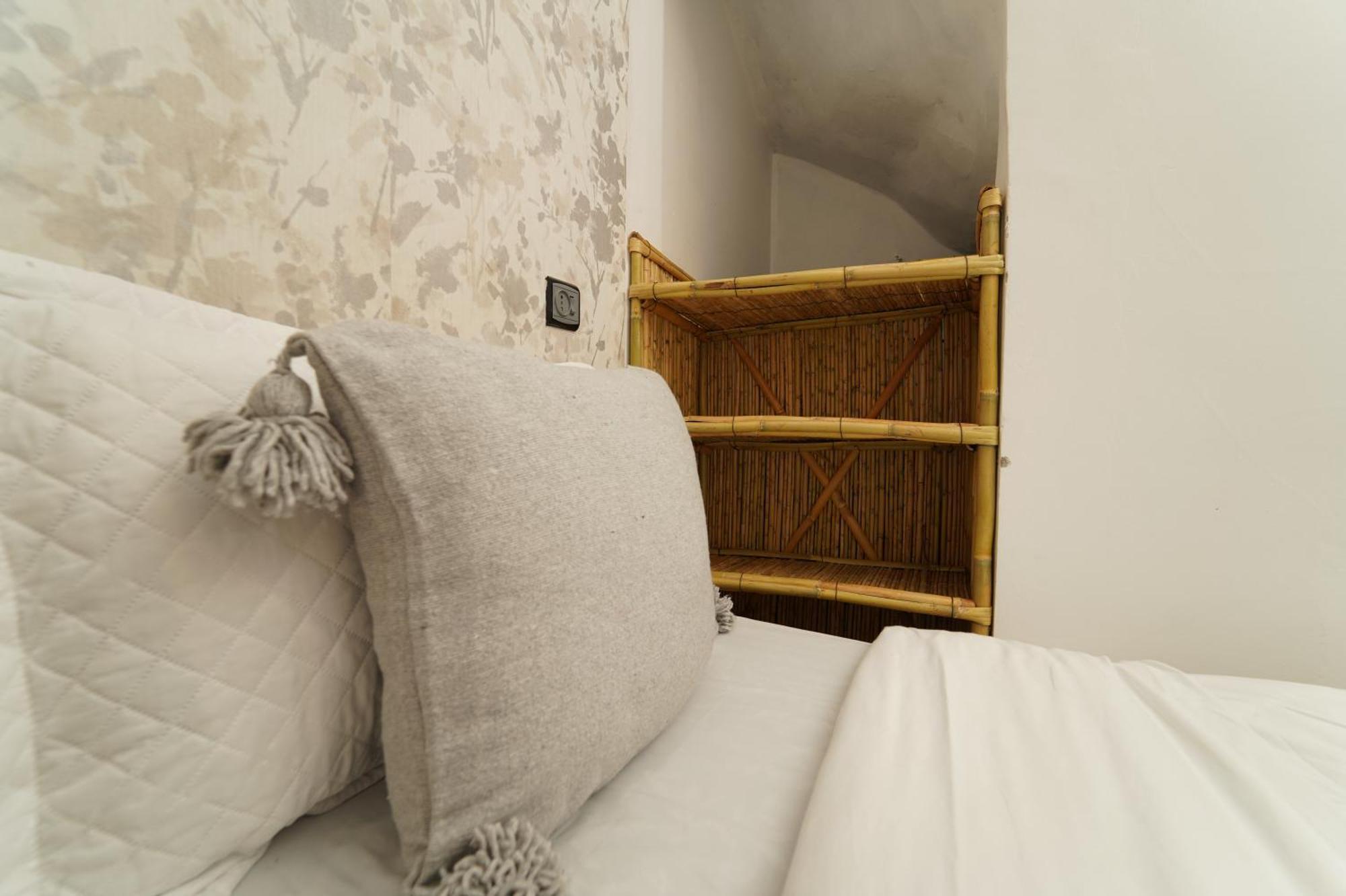 アガディール Waves Hunter Surf House Bed & Breakfast エクステリア 写真
