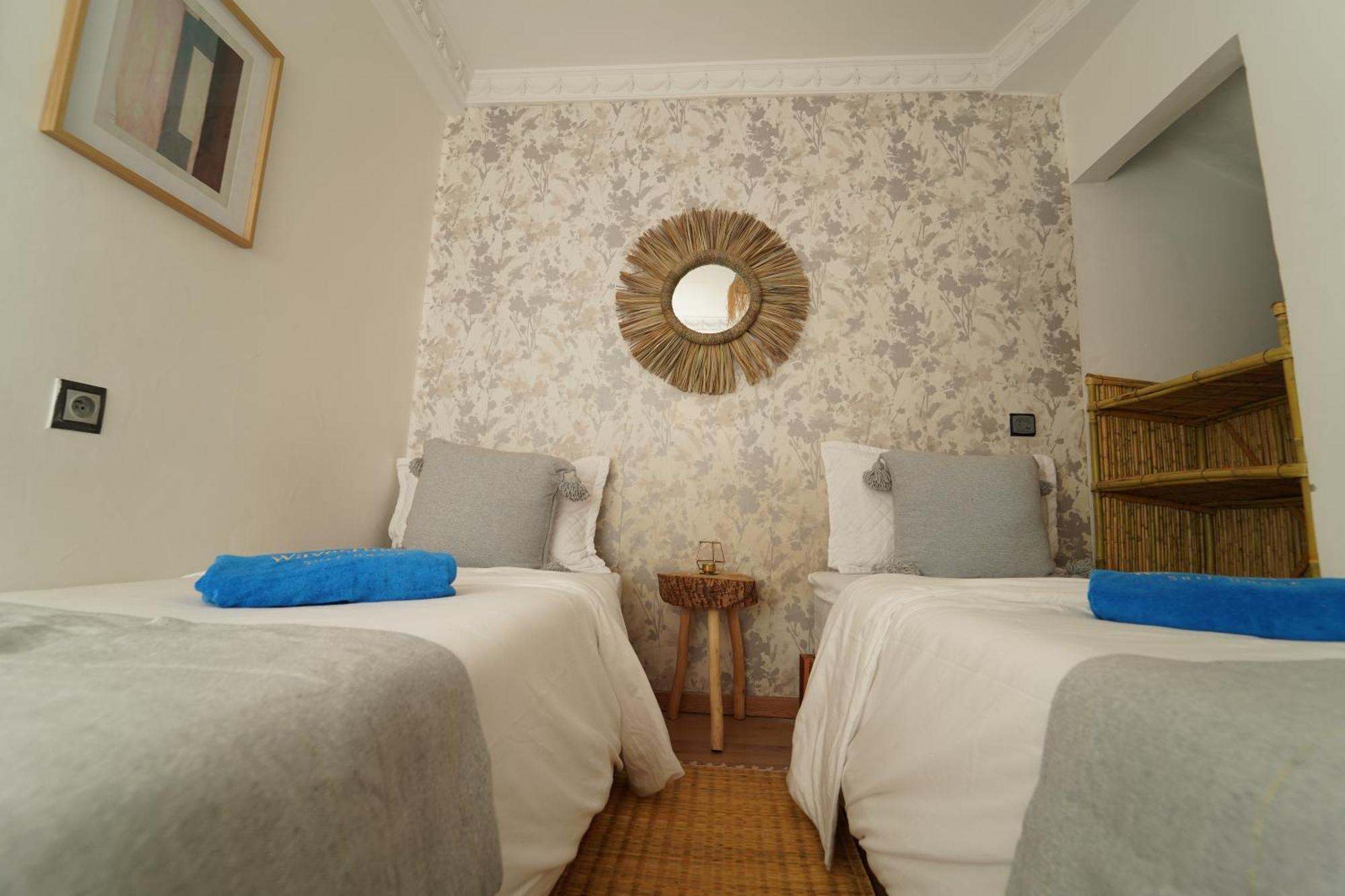 アガディール Waves Hunter Surf House Bed & Breakfast エクステリア 写真